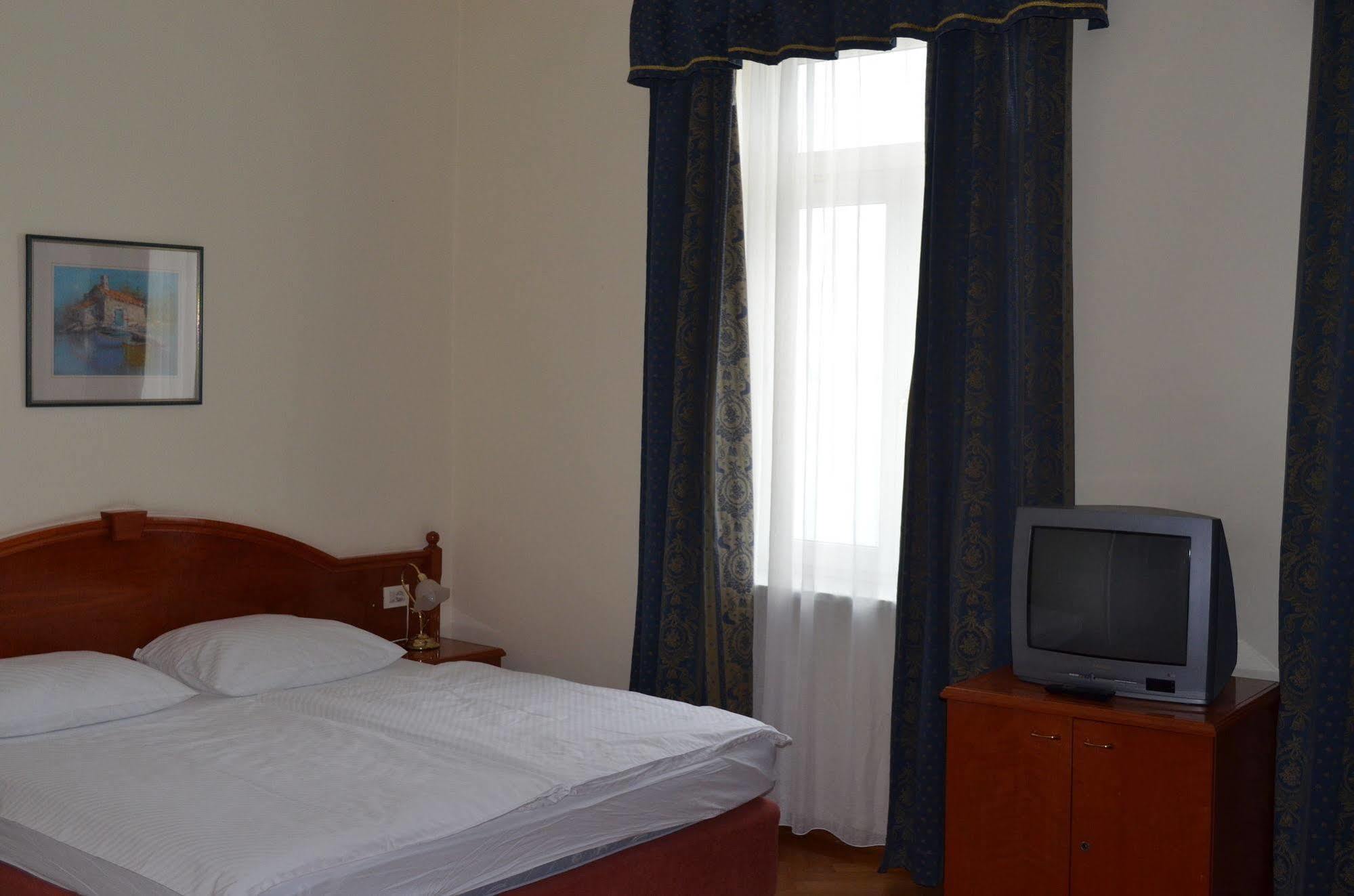 Hotel Galeb Opatija Extérieur photo