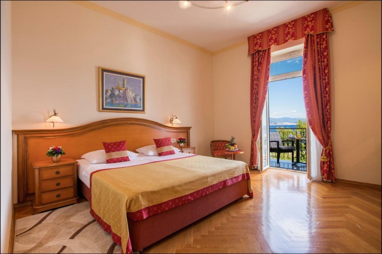 Hotel Galeb Opatija Extérieur photo
